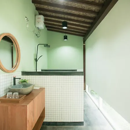 Layana Farmstay Banyuwangi  Bagian luar foto